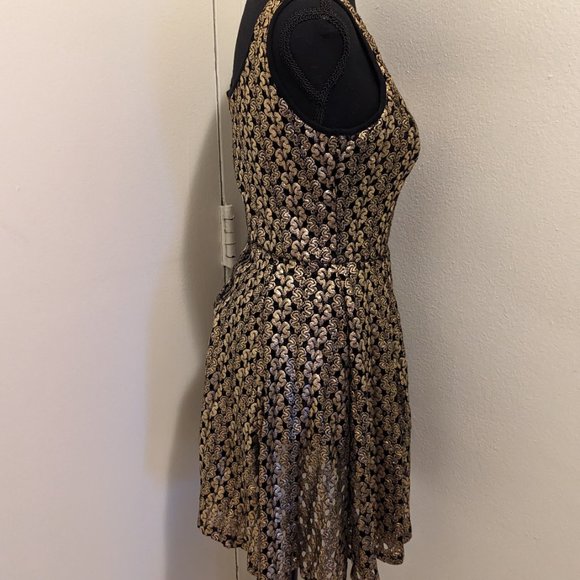 Gold & Black Short Dress - Picture 9 of 11